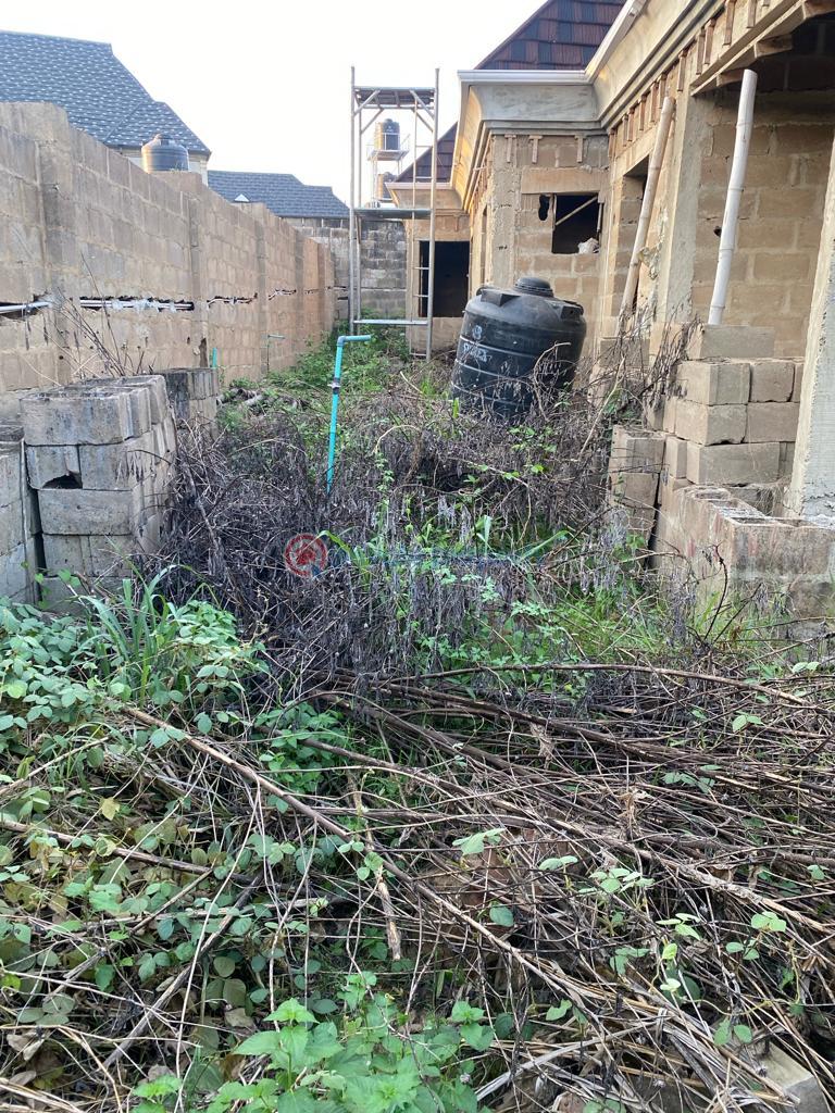 House For Sale Location: Promise Land, Elebu, Ibadan. Ibadan Oyo - 1