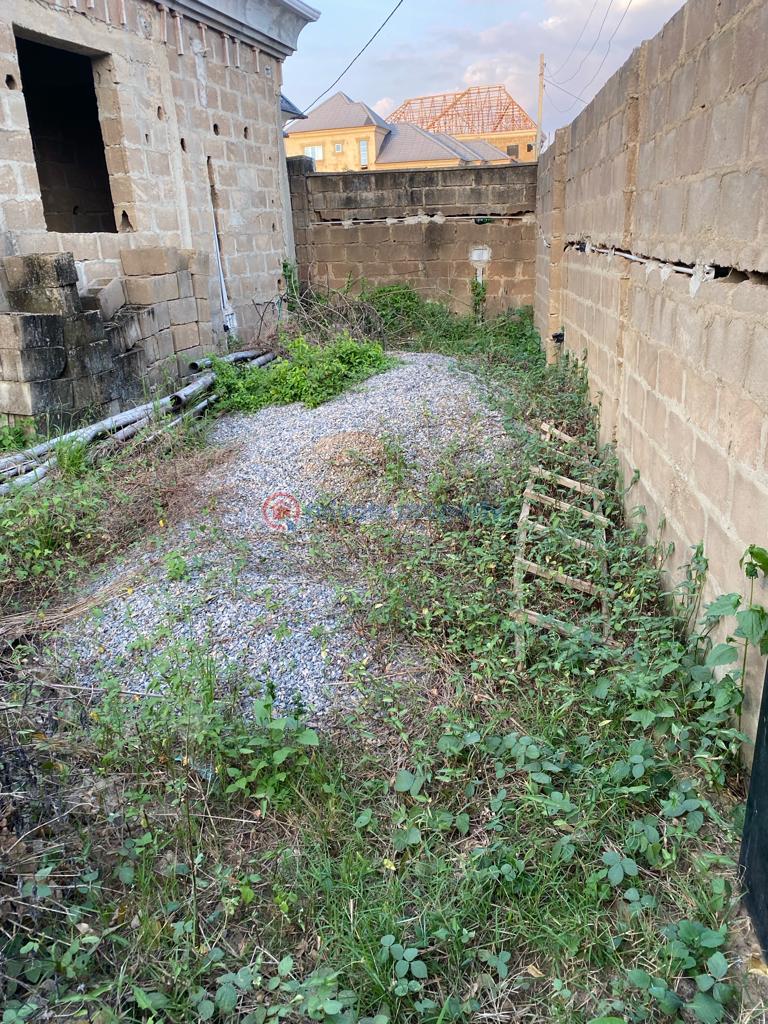 House For Sale Location: Promise Land, Elebu, Ibadan. Ibadan Oyo - 2