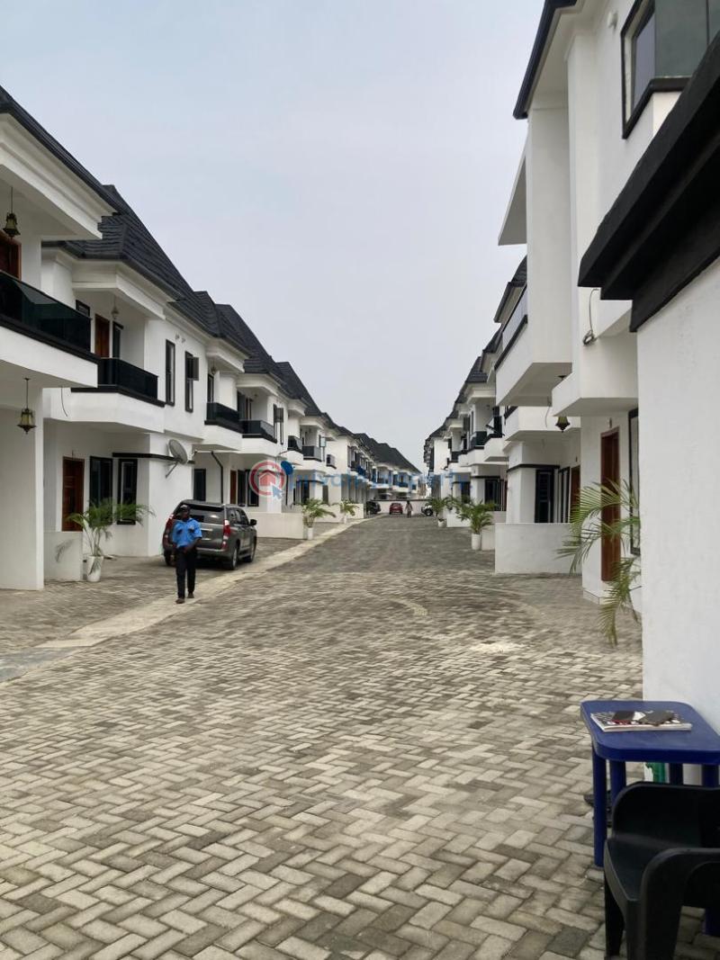 4 bedroom Detached Duplex For Sale Victoria Garden City Lekki Lagos - 1