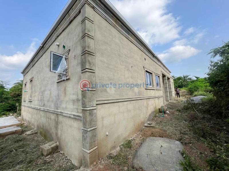 4 bedroom Detached Bungalow For Sale Ogundipe Near Kumopayi Olodo Garage Area Ibadan Oyo - 6