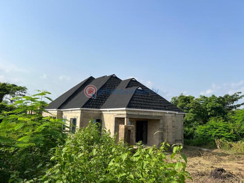 4 bedroom Detached Bungalow For Sale Ogundipe Near Kumopayi Olodo Garage Area Ibadan Oyo - 11