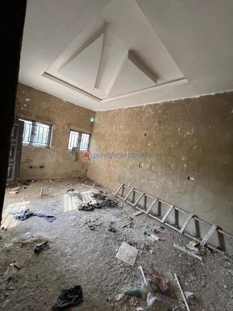 4 bedroom Detached Bungalow For Sale Ogundipe Near Kumopayi Olodo Garage Area Ibadan Oyo - 16