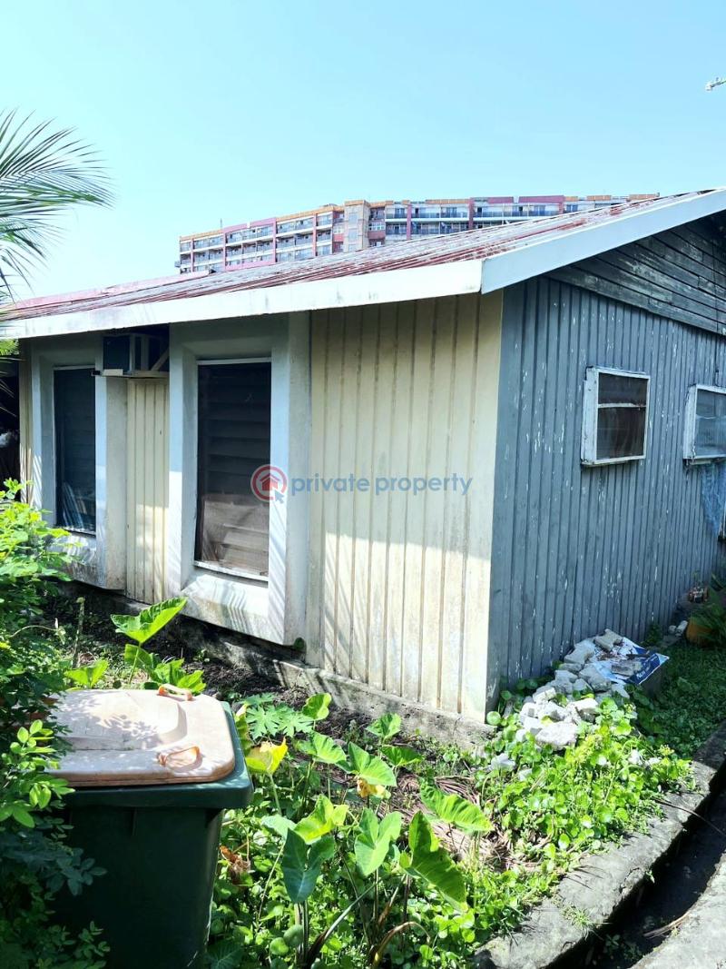 4 bedroom Detached Bungalow For Sale Victoria Island Lagos - 5