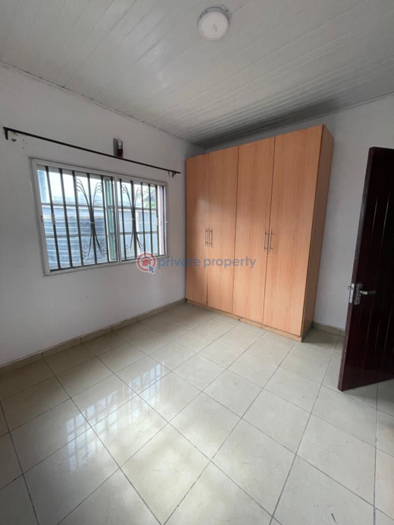 4 bedroom Semi detached Bungalow For Sale Mayfair Gardens Estate Awoyaya Ajah Lagos - 5