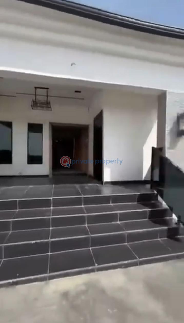 4 bedroom Detached Bungalow For Sale At Irhirhi Off Airport Road Benin City Edo State. Benin Edo
