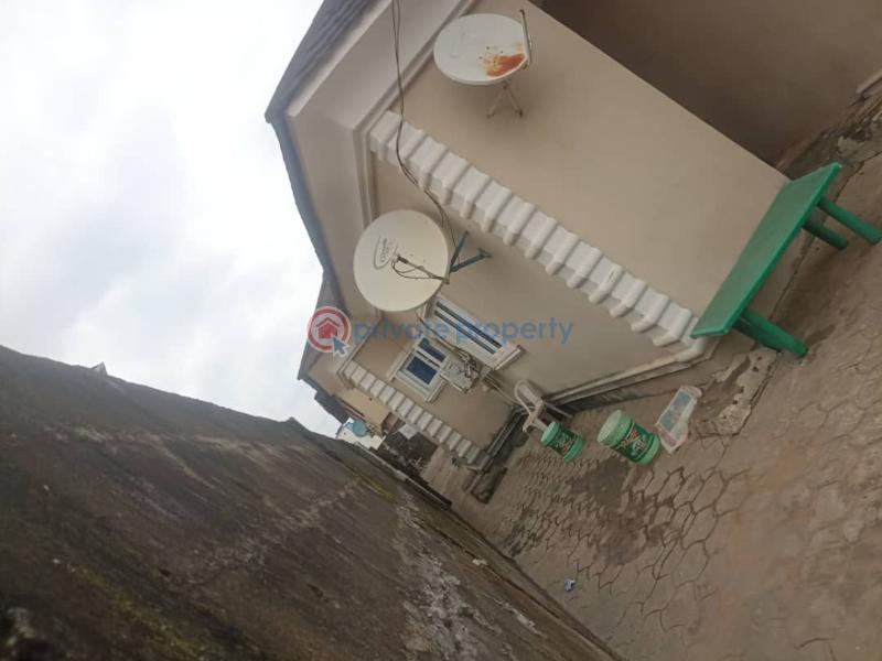 4 bedrooms bungalow with mini flat on a full plot of land - 4 Bungalow For Sale Baruwa Ipaja Lagos - 4