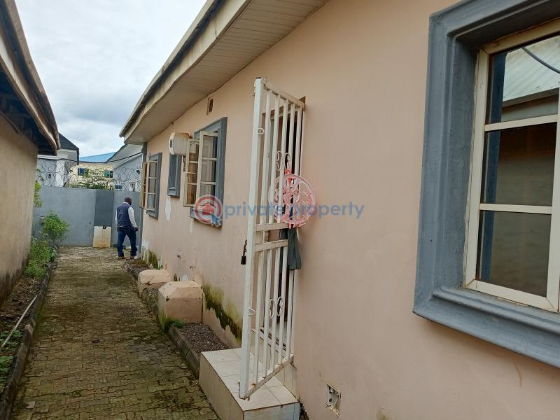 4 bedrooms detached bungalow - 4 4 bedroom Detached Bungalow For Sale Basic Lokogoma Abuja Phase 2  - 4