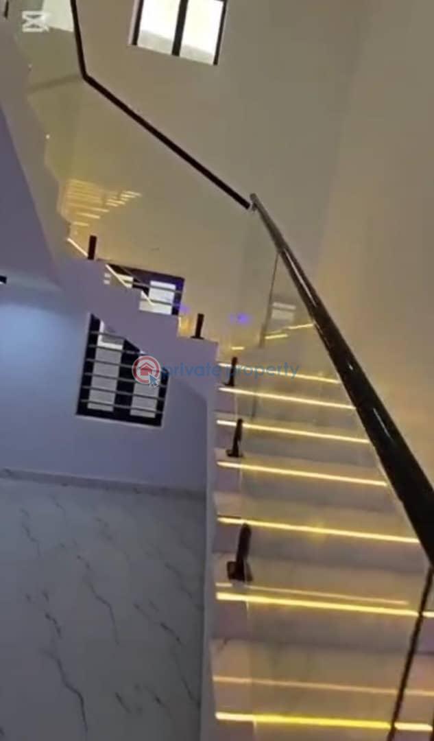 4 bedroom Detached Duplex For Sale Valley Estate In Golf Gra Enugu Area  - 13