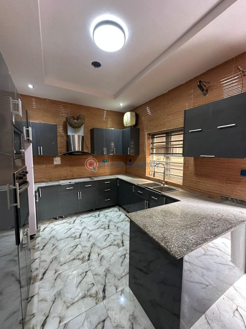 4 bedroom Office For Rent Osapa London Lekki Lagos - 11