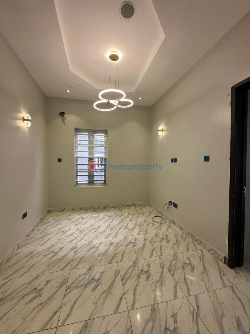 4 bedroom Office For Rent Osapa London Lekki Lagos - 0