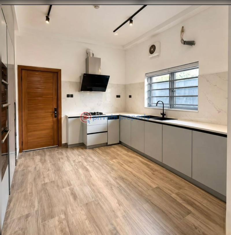 4 bedroom Terraced Duplex For Sale Lekki Phase 1 Lagos - 3