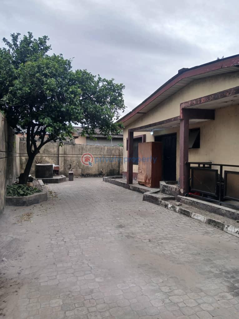 4 bedroom Bungalow For Sale Off Ado Road Ajah Ado Ajah Lagos - 4