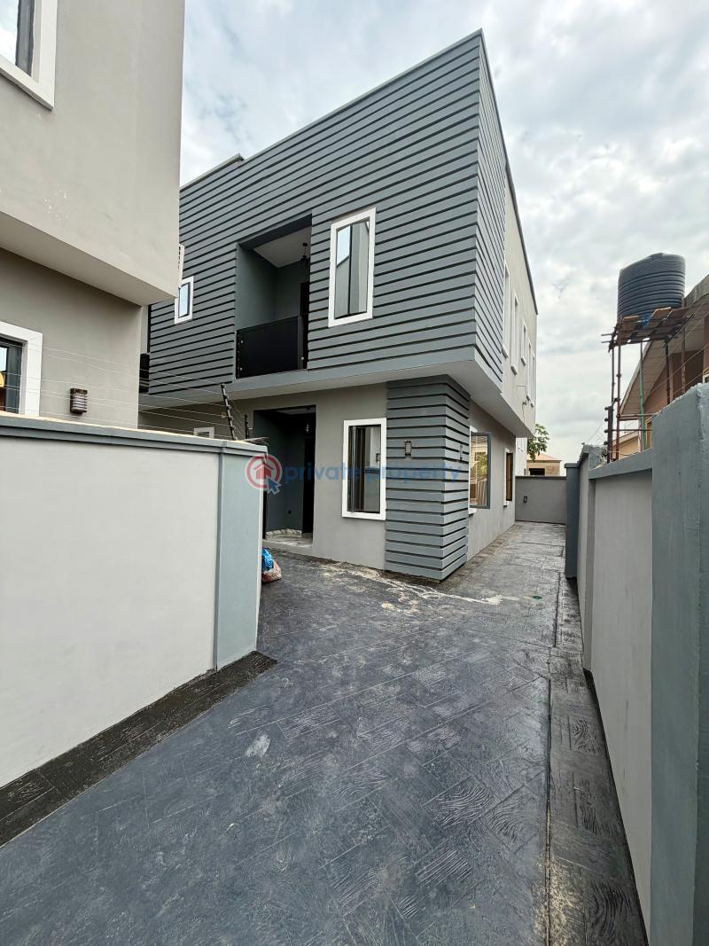 4 bedroom Detached Duplex For Sale Magodo Isheri Ikeja Lagos - 1