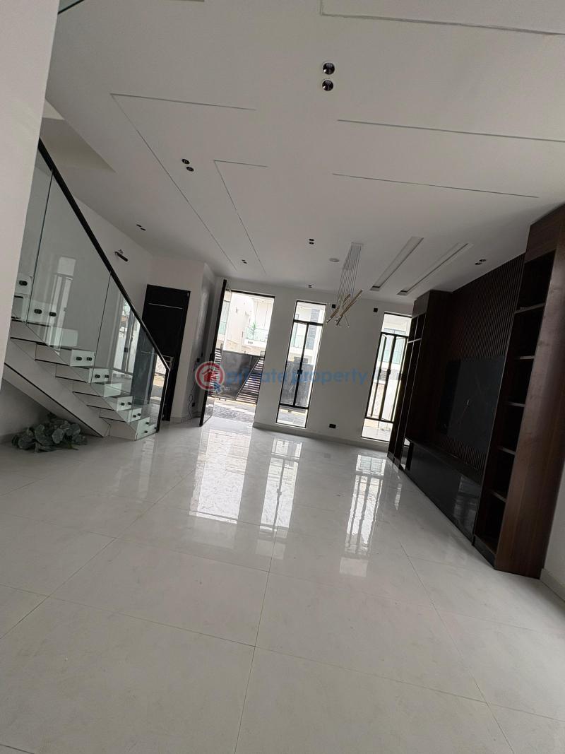 4 bedroom Detached Duplex For Sale Orchid Road Lekki Lekki Expressway Lagos - 9