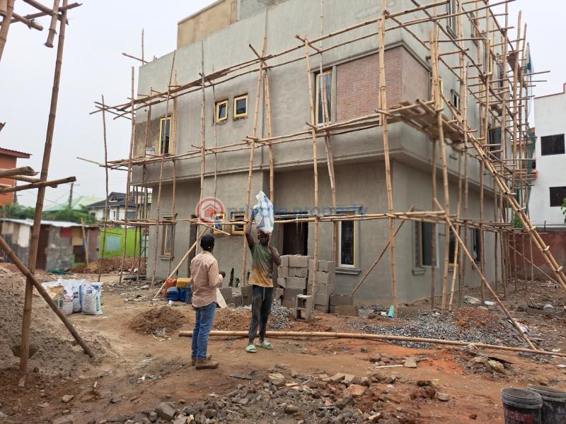 4 bedroom Semi detached Duplex For Sale Ajao Estate, Anthony Maryland Lagos - 5