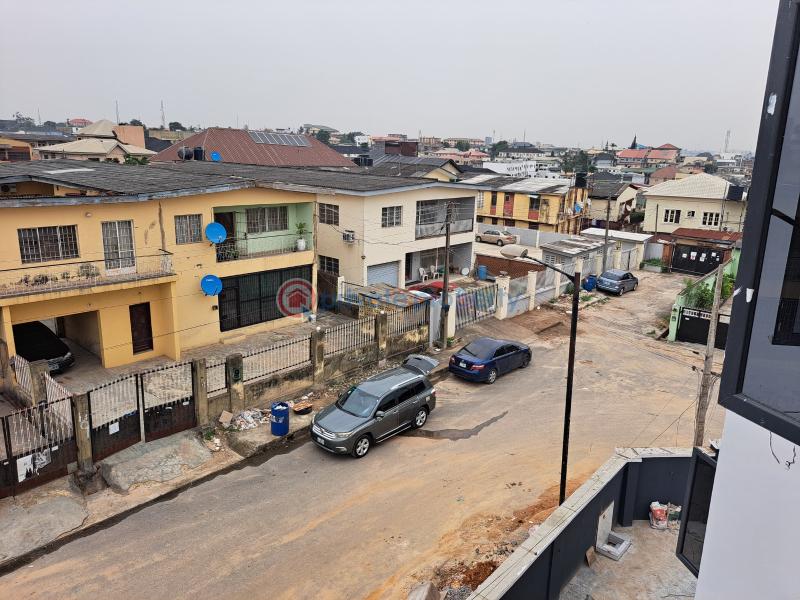 4 bedroom Semi detached Duplex For Sale Ajao Estate, Anthony Maryland Lagos - 14