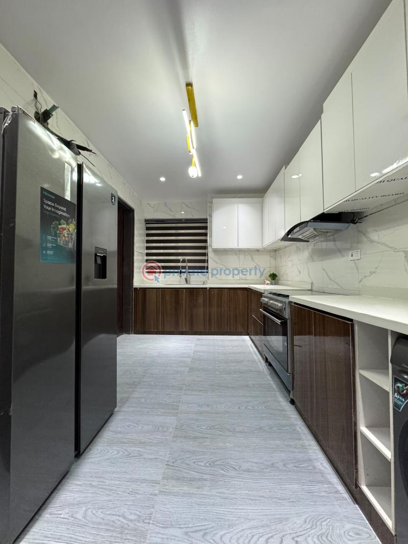 4 bedroom Maisonette For Sale Yaba Lagos - 6
