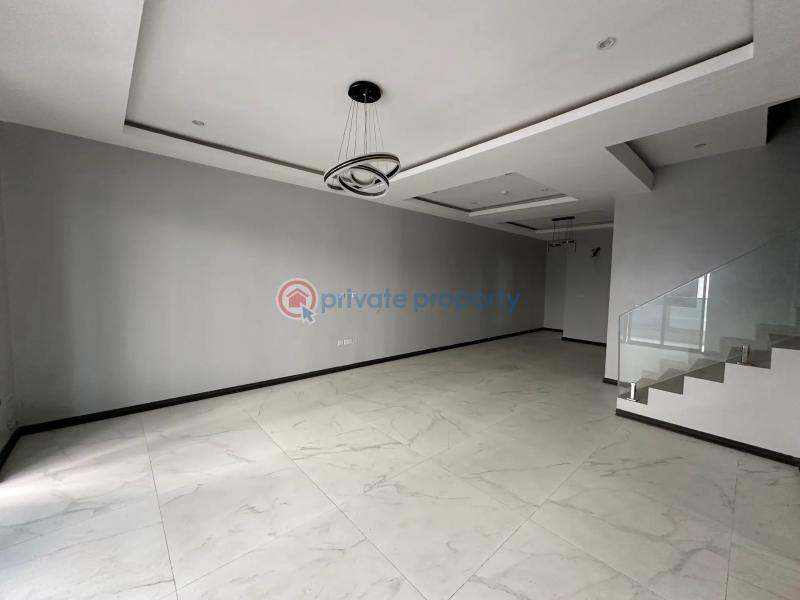 4 bedroom Maisonette For Sale Off Admiralty Way Lekki Phase 1 Lagos - 3