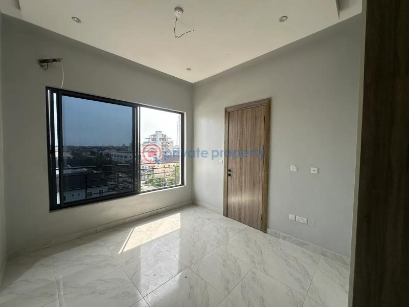 4 bedroom Maisonette For Sale Off Admiralty Way Lekki Phase 1 Lagos - 10