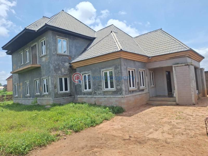 4 bedroom Penthouse For Sale Amagba Gra Benin Edo - 1