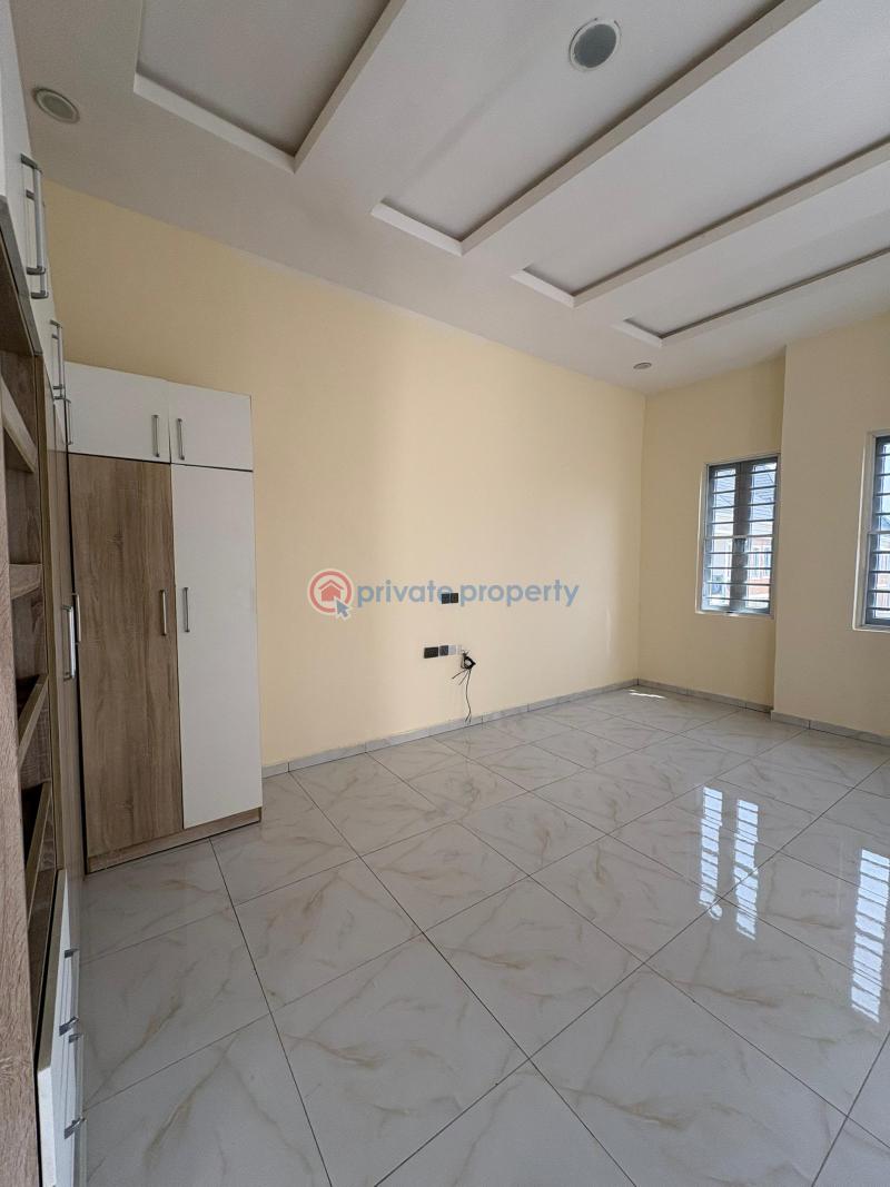 4 bedroom Semi detached Duplex For Rent Hrc Estate Along Lekki Expressway Lagos - 12