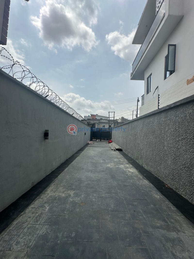 4 bedroom Semi detached Duplex For Sale Magodo GRA Phase 1 Ojodu Lagos - 6