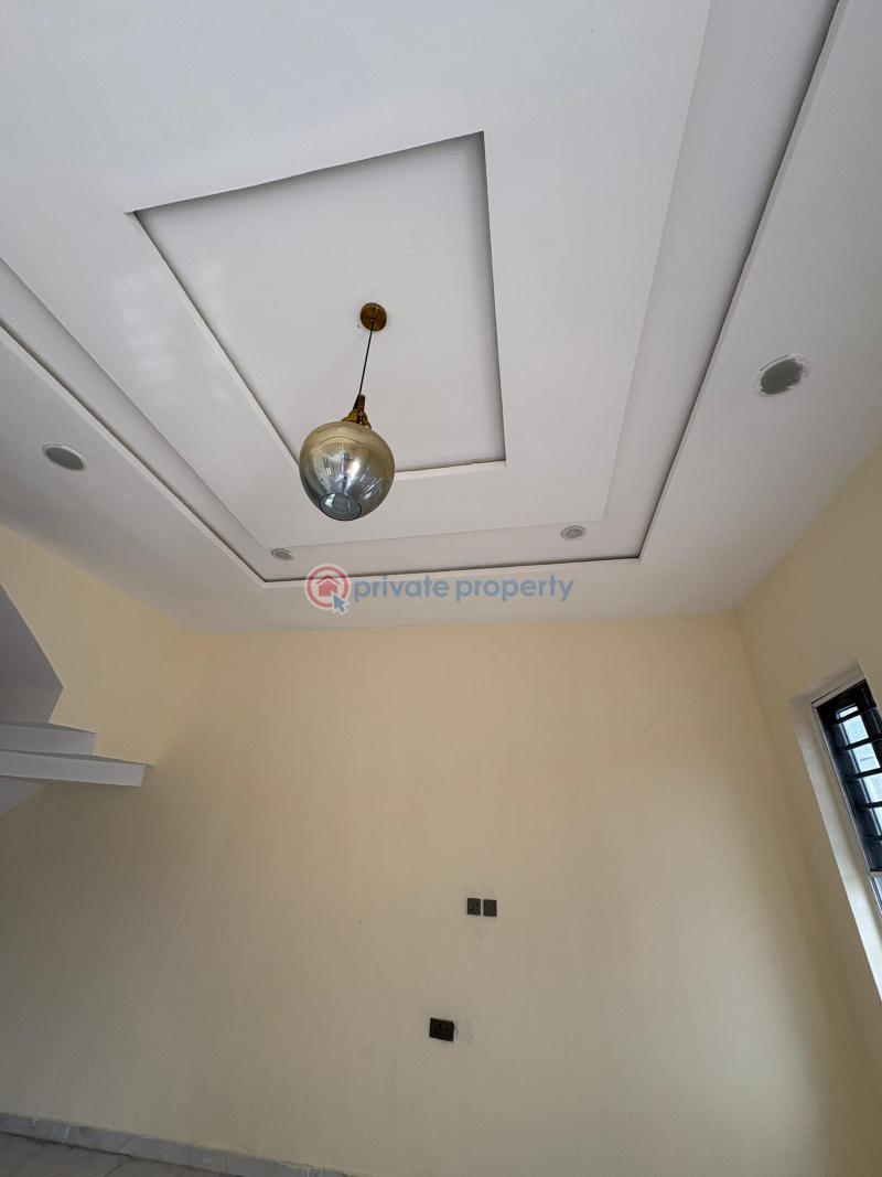 4 bedroom Semi detached Duplex For Rent Hrc Estate Along Lekki Expressway Lagos - 6