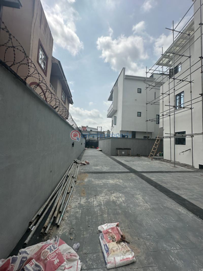 4 bedroom Semi detached Duplex For Sale Magodo GRA Phase 1 Ojodu Lagos - 4