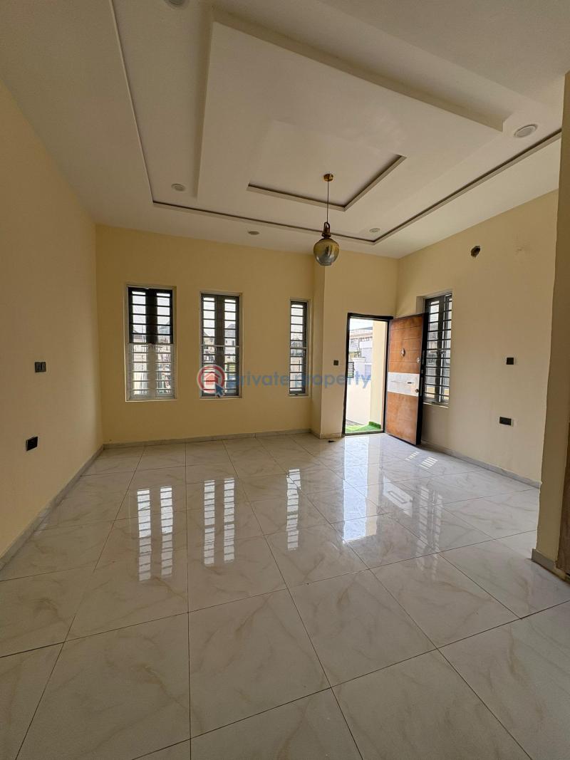 4 bedroom Semi detached Duplex For Rent Hrc Estate Along Lekki Expressway Lagos - 1