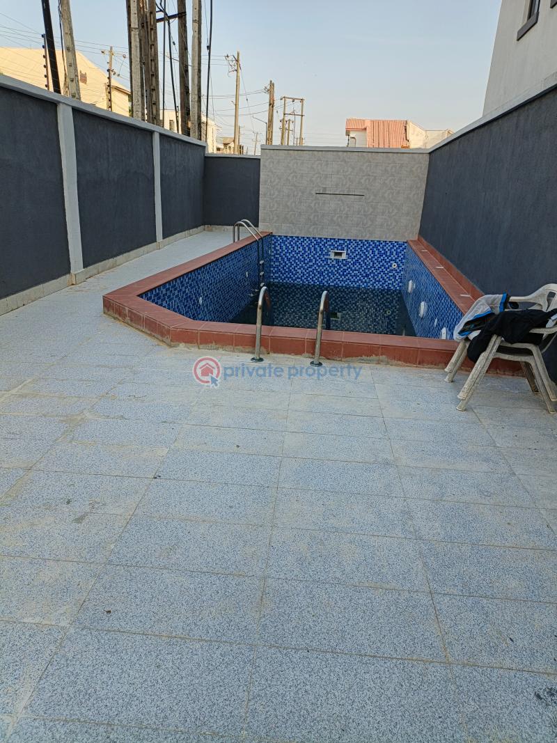 4 bedroom Semi detached Duplex For Sale Off Ramat Crescent Ogudu GRA Ojota Lagos - 2