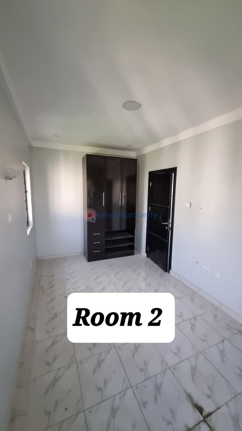 4 bedroom Semi detached Duplex For Sale Saphire Gardens Estate Awoyaya Ajah Lagos - 11