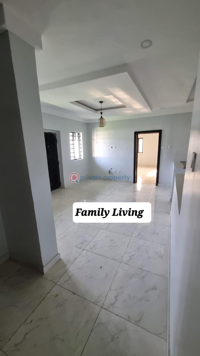 4 bedroom Semi detached Duplex For Sale Saphire Gardens Estate Awoyaya Ajah Lagos - 5