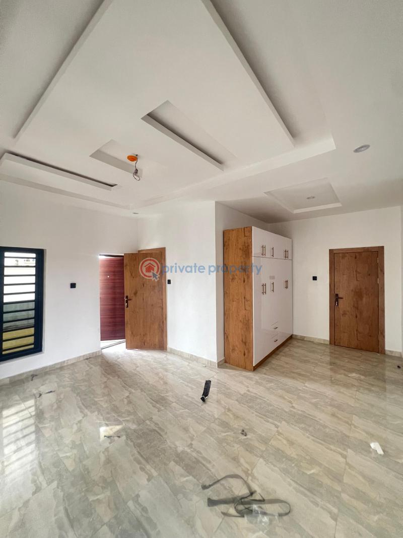 4 bedroom Detached Duplex For Sale Omole Phase 2 Ojodu Lagos - 3