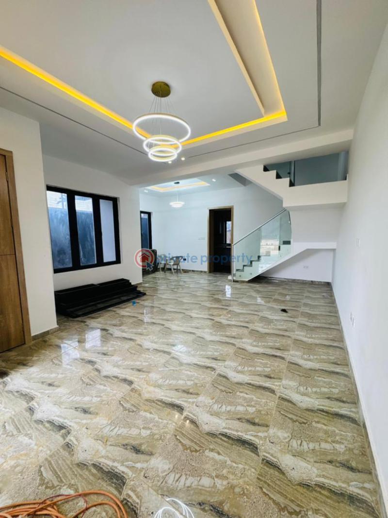 4 bedroom Semi detached Duplex For Sale Ogudu GRA Lagos - 2