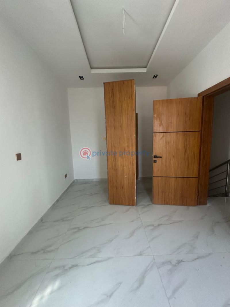 4 bedroom Semi detached Duplex For Sale Magodo GRA Phase 1 Ojodu Lagos - 2