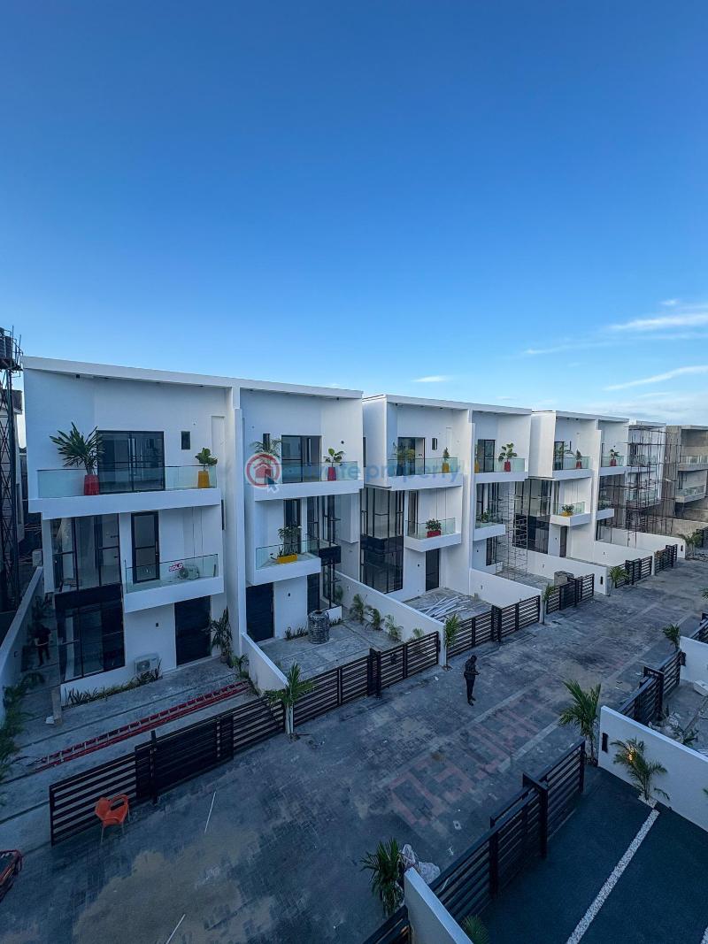 4 bedroom Semi detached Duplex For Sale Orchid Lekki Lagos - 8