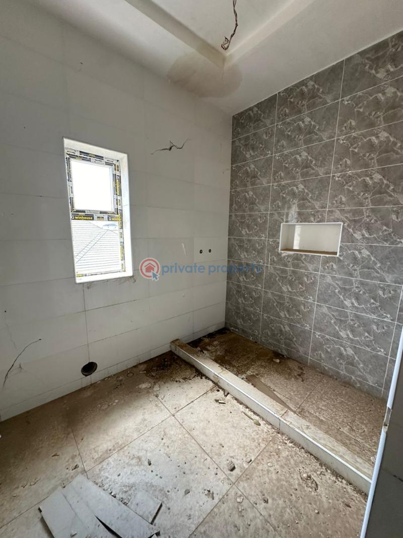 4 bedrooms terrace - 10 5 bedroom Terraced Duplex For Sale Kubwa Abuja Phase 4  - 10