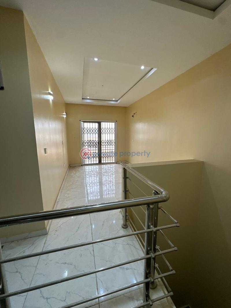 4 bedrooms terrace duplex - 2 5 bedroom Terraced Duplex For Sale Wuye Abuja Phase 2  - 2