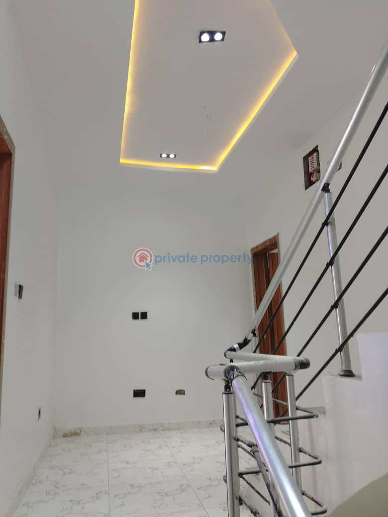 4 bedrooms terrace for sale - 5 4 bedroom Terraced Duplex For Sale Orchid, Lekki Lekki Phase 2 Lagos - 5