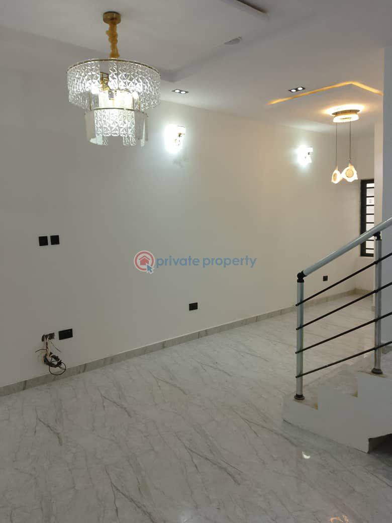 4 bedrooms terrace for sale - 0 4 bedroom Terraced Duplex For Sale Orchid, Lekki Lekki Phase 2 Lagos - 0