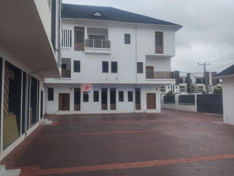 4 bedroom Terrace For Sale Peninsula Garden Estate Peninsula Estate Ajah Lagos - 1