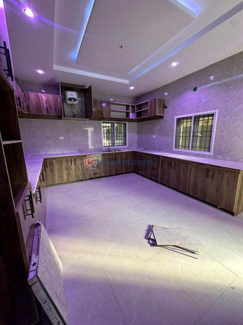 5 bedroom Detached Duplex For Sale Kaura Abuja Phase 2  - 7