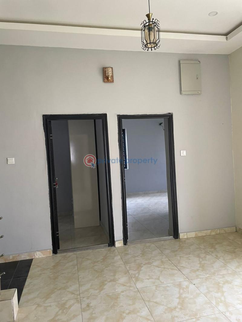 4 bedroom Duplex For Rent Saphire Gardens Estate Awoyaya Ajah Lagos - 6