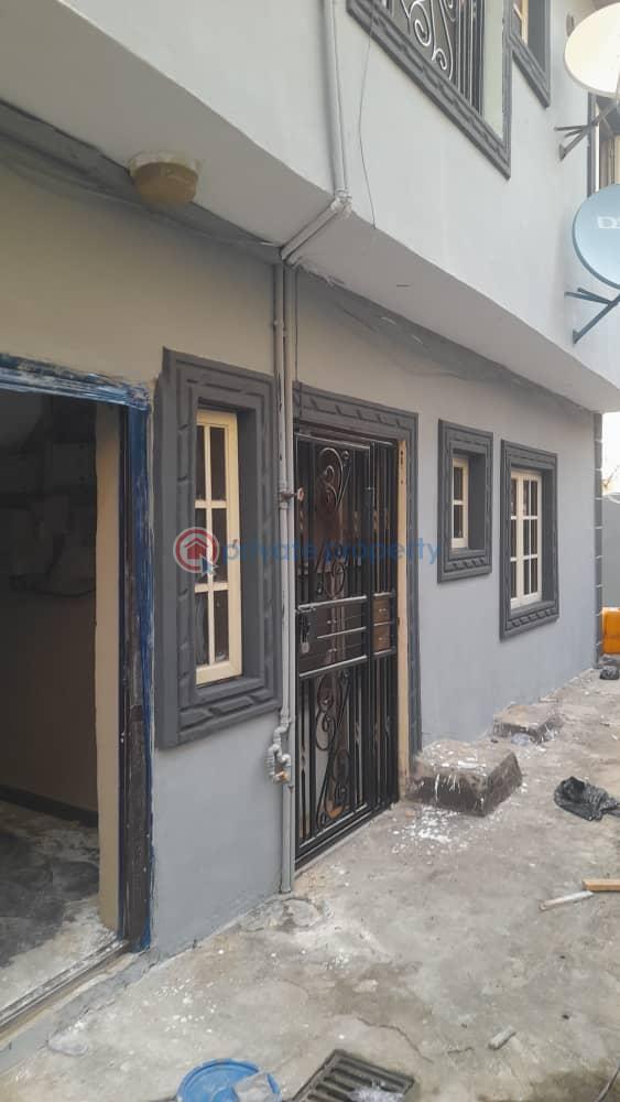 3 bedroom Block Of Flats For Sale Isheri Estate Magodo Kosofe/Ikosi Lagos - 2