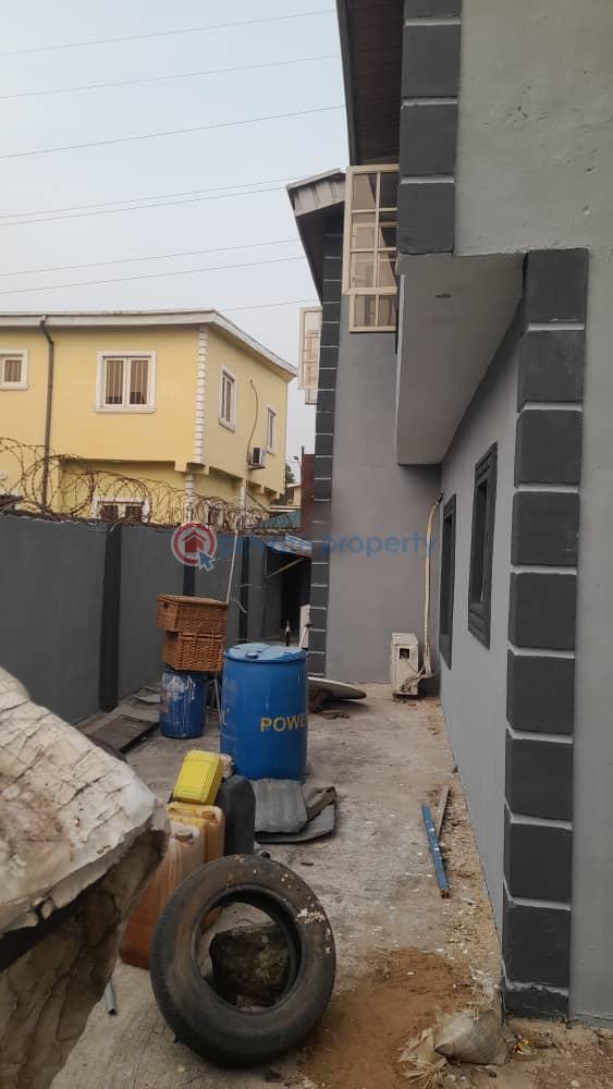 3 bedroom Block Of Flats For Sale Isheri Estate Magodo Kosofe/Ikosi Lagos - 3