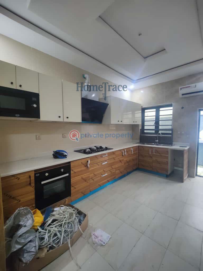 4 en-suite bedrooms terrace with walk-in closet - 6 4 bedroom Semi detached Duplex For Sale Ikate Lekki Ajah Lagos - 6