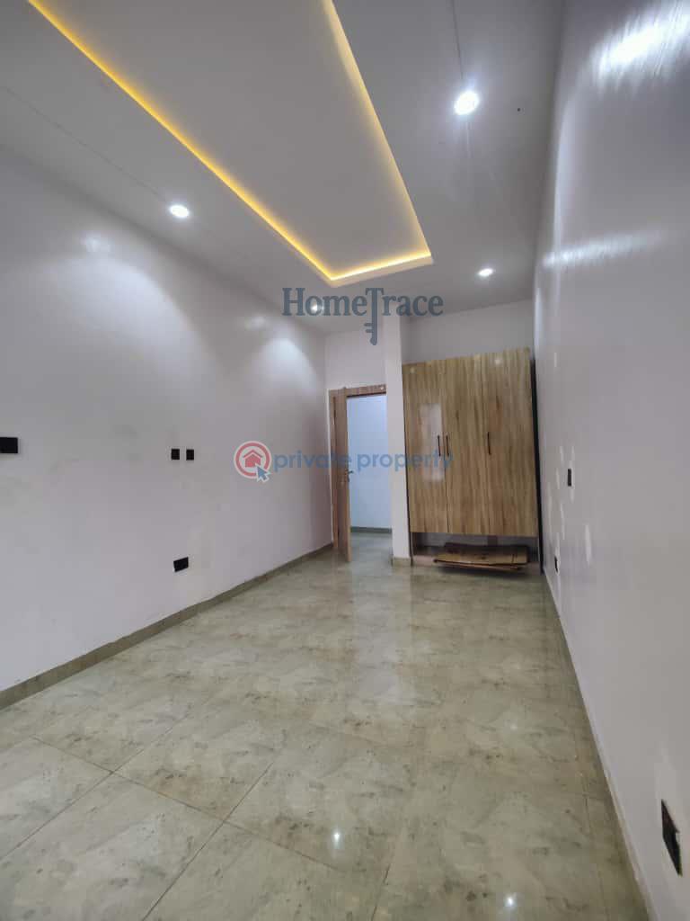 4 en-suite bedrooms terrace with walk-in closet - 15 4 bedroom Semi detached Duplex For Sale Ikate Lekki Ajah Lagos - 15