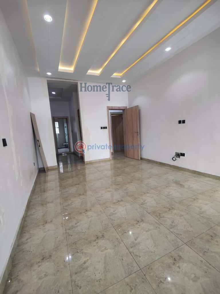 4 en-suite bedrooms terrace with walk-in closet - 10 4 bedroom Semi detached Duplex For Sale Ikate Lekki Ajah Lagos - 10