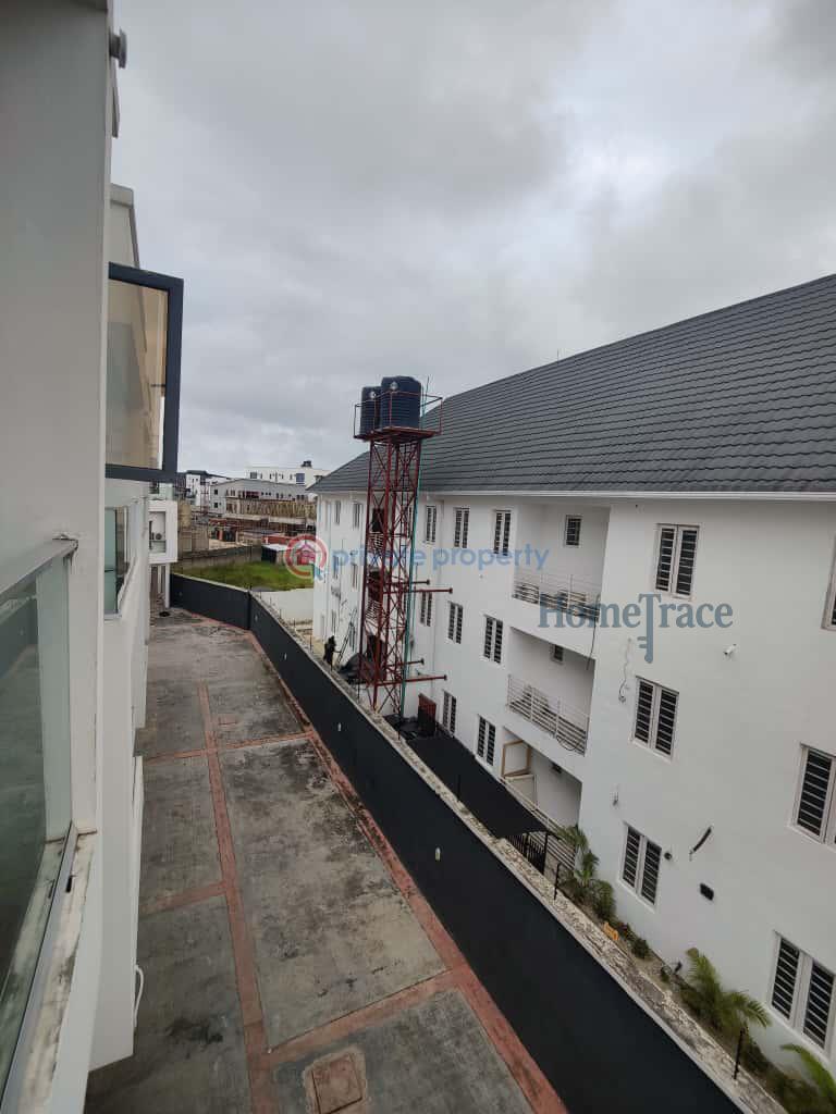4 en-suite bedrooms terrace with walk-in closet - 13 4 bedroom Semi detached Duplex For Sale Ikate Lekki Ajah Lagos - 13