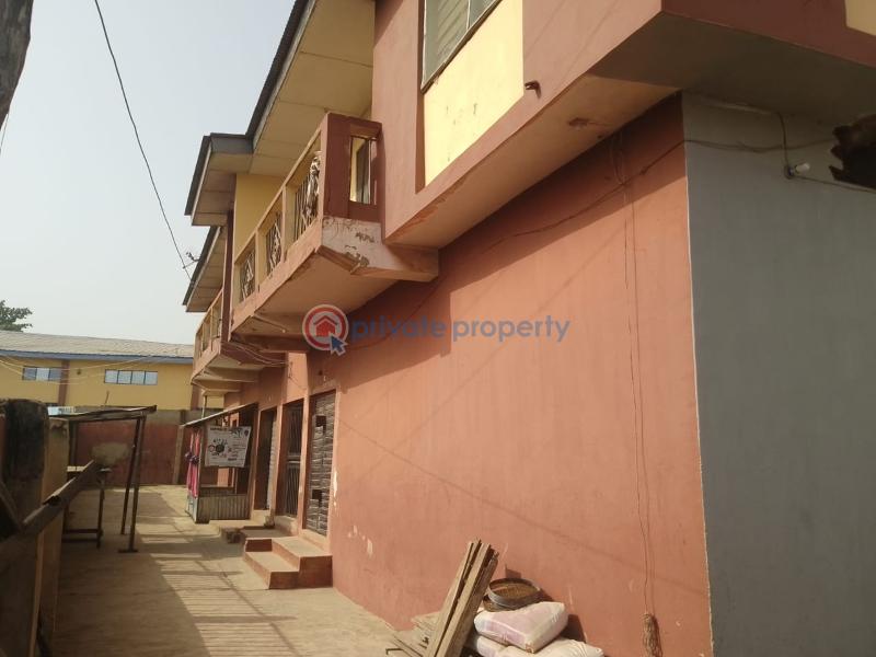 3 bedroom Block Of Flats For Sale Iyalan Church Junction Along Iwo Road Ibadan Oyo - 12